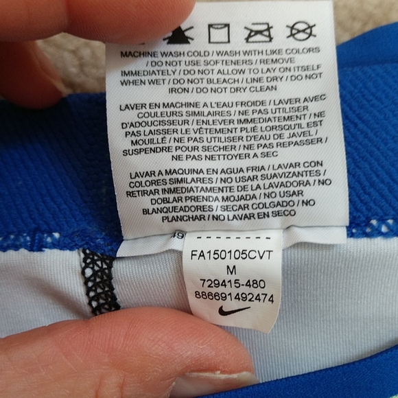 Nike crop exercise bottoms size medium - Picture 3 of 3